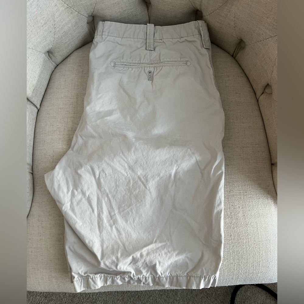 Express light khaki shorts